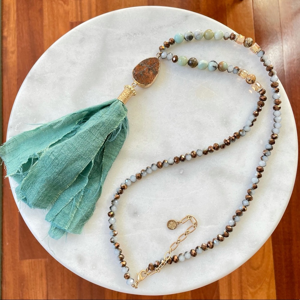 Tassel quartz necklace